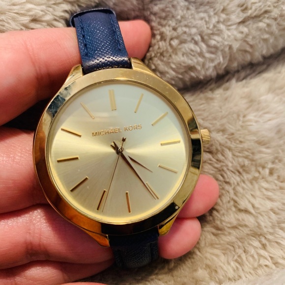 MICHAEL KORS Gold & Blue Stainless Steel Leather - Picture 5 of 8